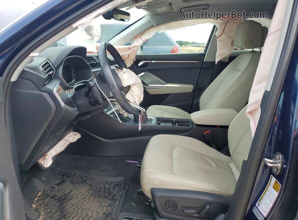 WA1BECF34L1092543 2020 AUDI Q3 Blue Widok wnętrza z przodu