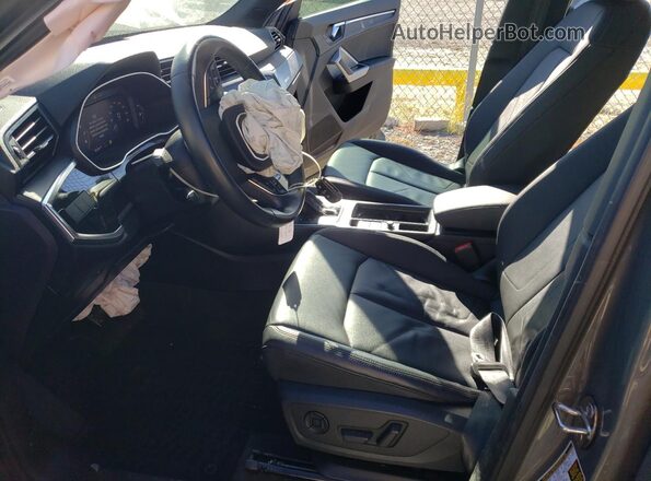 WA1BECF35L1107034 2020 AUDI Q3 Gray Vista interior delantera
