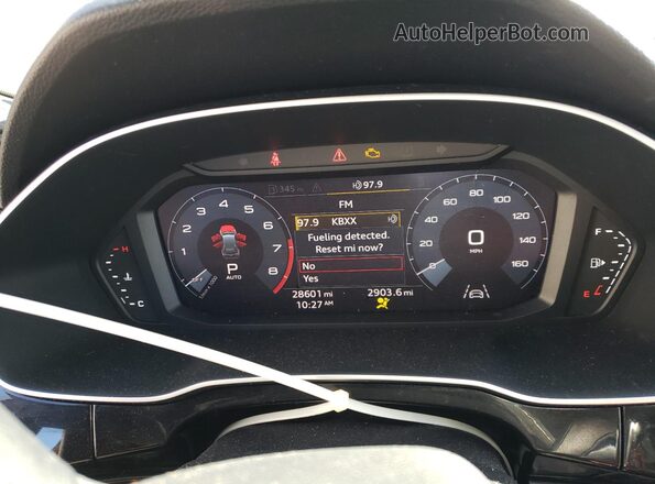 WA1BECF35L1107034 2020 AUDI Q3 Gray Vista del cuadro de instrumentos