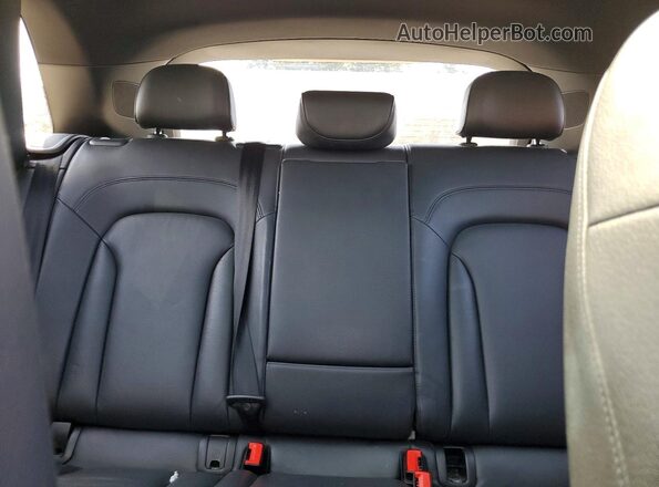 WA1BFCFS3GR012158 2016 AUDI Q3 Black Вид задніх сидінь