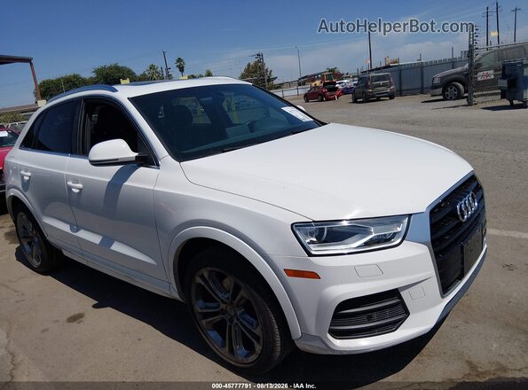 WA1BFCFS4GR013819 2016 AUDI Q3 White Widok wnętrza z tyłu