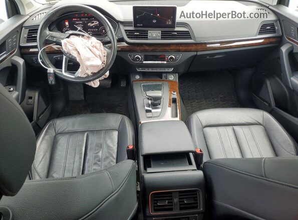 WA1BNAFY1J2134643 2018 AUDI Q5 Charcoal Vista del salpicadero
