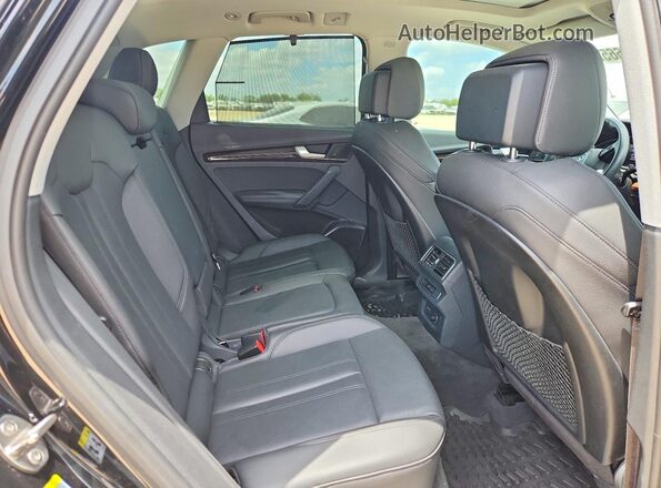 WA1BNAFY1K2062845 2019 AUDI Q5 Black Widok wnętrza z tyłu
