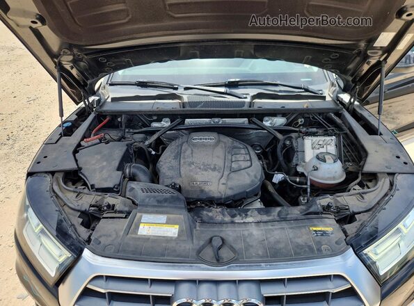 WA1BNAFY1K2062845 2019 AUDI Q5 Black Widok komory silnika