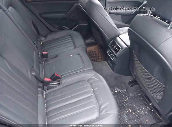WA1BNAFY2J2017184 2018 AUDI Q5 Gray Widok naklejki z numerem VIN