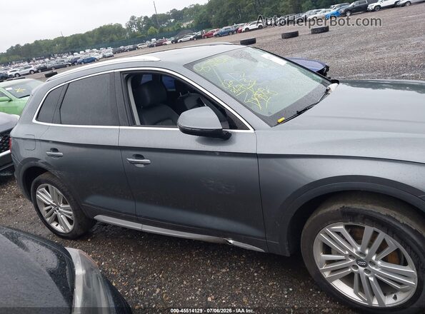 WA1BNAFY2J2017184 2018 AUDI Q5 Gray Widok wnętrza z tyłu