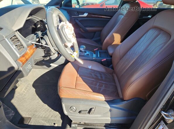 WA1BNAFY2J2097179 2018 AUDI Q5 Черный Вид салона спереди