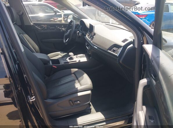 WA1BNAFY2K2089181 2019 AUDI Q5 Черный Вид салона спереди