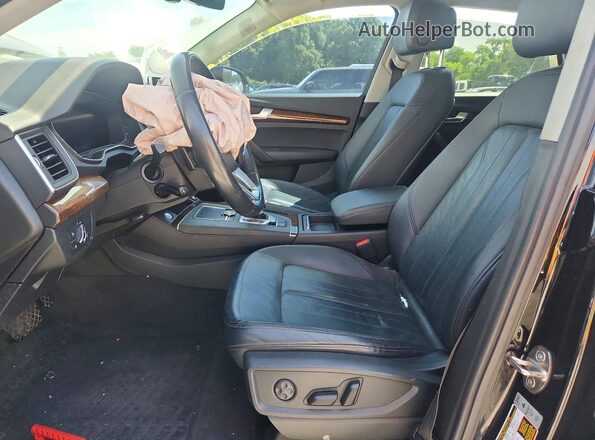 WA1BNAFY3J2003830 2018 AUDI Q5 Black Widok wnętrza z przodu