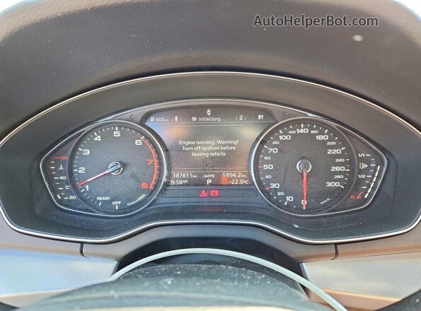 WA1BNAFY3J2022572 2018 AUDI Q5 White Widok zestawu wskaźników