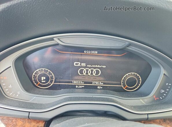 WA1BNAFY3J2096803 2018 AUDI Q5 Black Սարքավորումների վահանակի տեսք