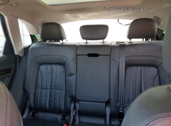 WA1BNAFY3K2109616 2019 AUDI Q5 Black Widok tylnych siedzeń