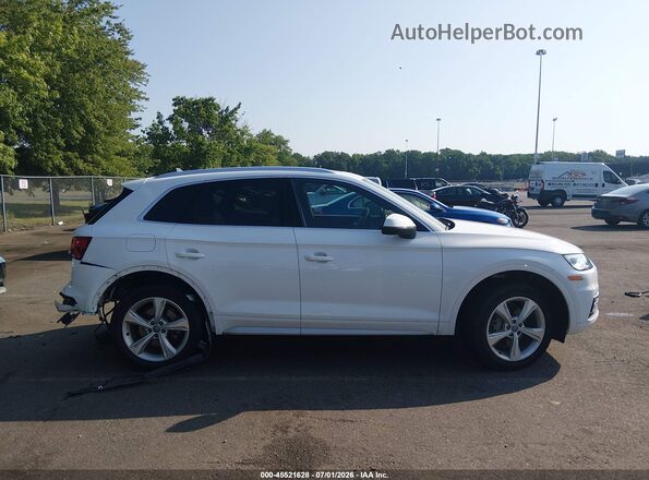 WA1BNAFY3L2019819 2020 AUDI Q5 White Rear interior view