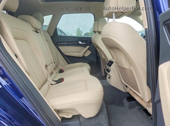 WA1BNAFY4J2019762 2018 AUDI Q5 Blue უკანა სალონის ხედი