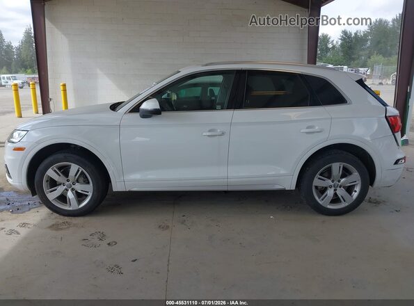 WA1BNAFY4J2197705 2018 AUDI Q5 White 360 interior view