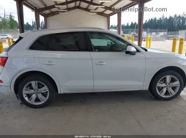 WA1BNAFY4J2197705 2018 AUDI Q5 White Rear interior view