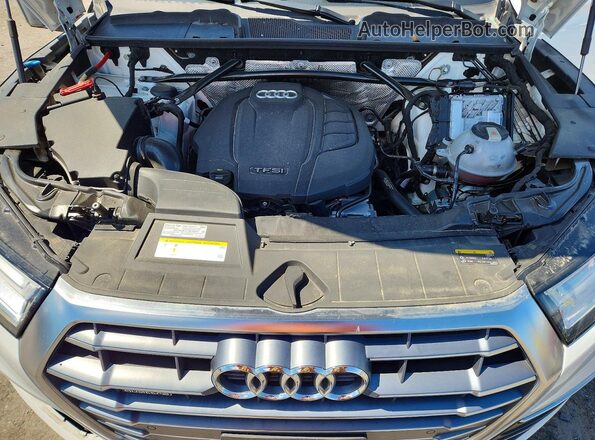 WA1BNAFY4L2102997 2020 AUDI Q5 White Вид підкапотного простору