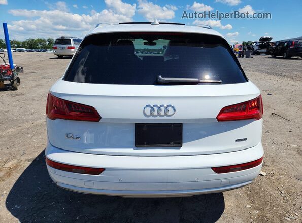 WA1BNAFY4L2102997 2020 AUDI Q5 White Вид ззаду