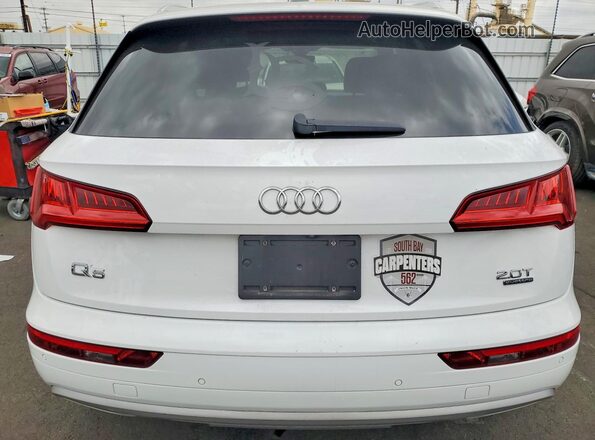 WA1BNAFY5J2083289 2018 AUDI Q5 White უკანა ხედი