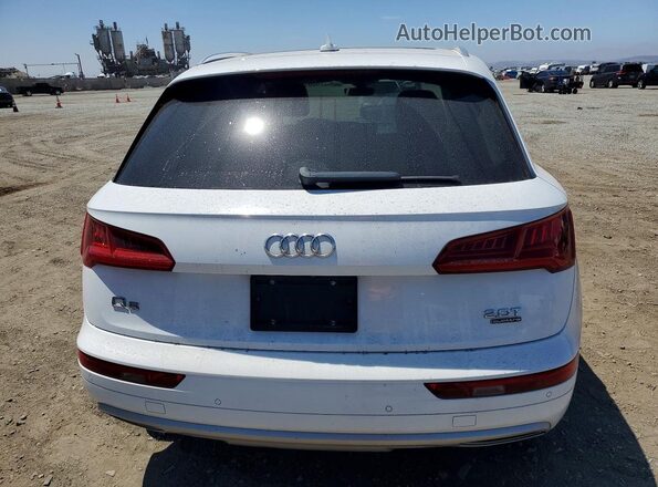 WA1BNAFY5J2247379 2018 AUDI Q5 White Rear view