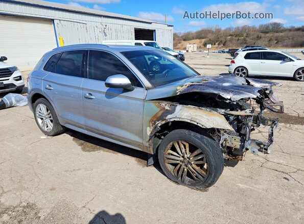 WA1BNAFY5K2039892 2019 AUDI Q5 Silver Передня права чверть