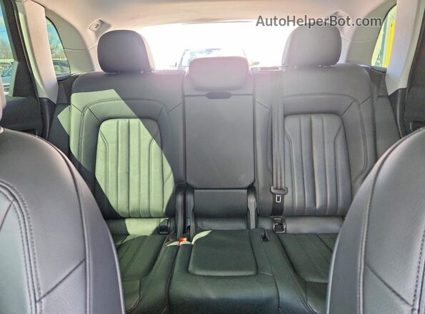WA1BNAFY5K2039892 2019 AUDI Q5 Silver Вид задніх сидінь