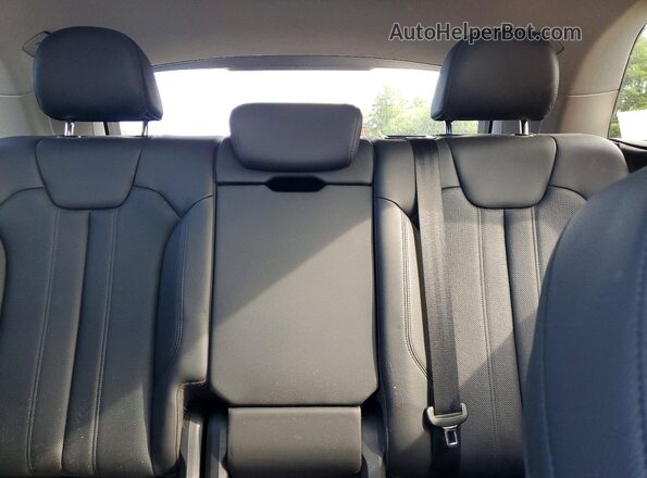 WA1BNAFY5K2065134 2019 AUDI Q5 Silver Rear seats view
