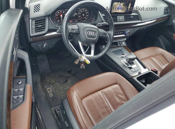 WA1BNAFY5K2124389 2019 AUDI Q5 White Вид панелі приладів