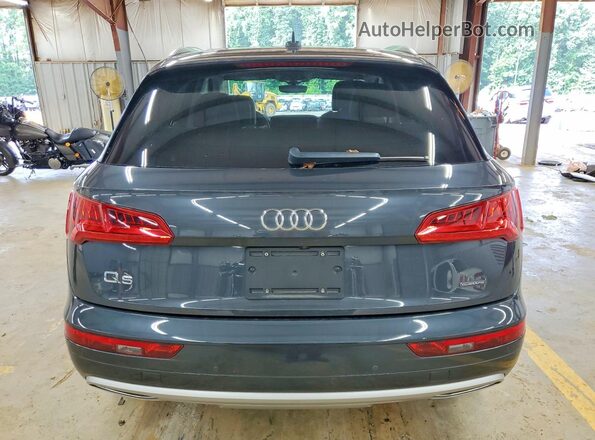 WA1BNAFY5L2000866 2020 AUDI Q5 Gray Rear view