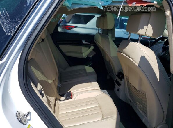 WA1BNAFY6J2012232 2018 AUDI Q5 White უკანა სავარძლების ხედი