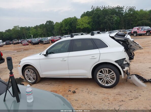 WA1BNAFY6J2090879 2018 AUDI Q5 White 
