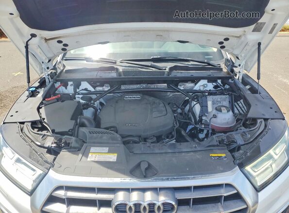 WA1BNAFY6K2107262 2019 AUDI Q5 White Engine compartment view