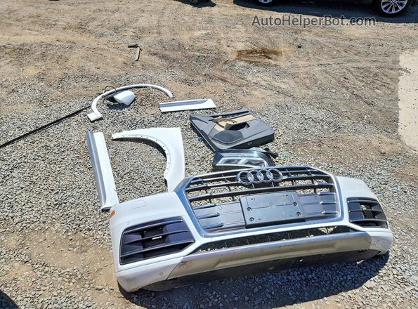 WA1BNAFY7J2020338 2018 AUDI Q5 White VIN sticker view