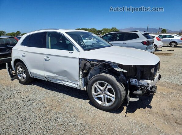 WA1BNAFY7J2020338 2018 AUDI Q5 White Front right