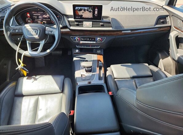 WA1BNAFY7J2239705 2018 AUDI Q5 Silver Առջևի վահանակի տեսք