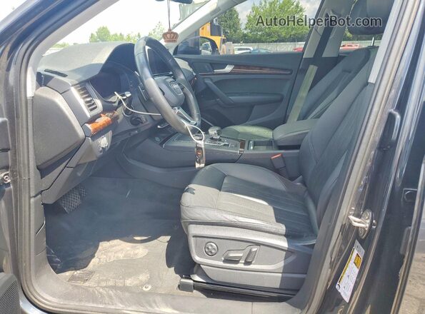 WA1BNAFY8J2080645 2018 AUDI Q5 Gray Вид салону спереду