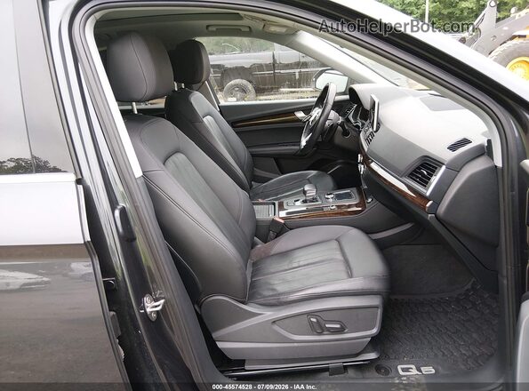 WA1BNAFY8K2122877 2019 AUDI Q5 Серый Вид салона спереди