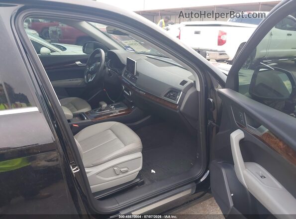 WA1BNAFYXJ2020883 2018 AUDI Q5 Black Սալոնի դիմացի տեսք