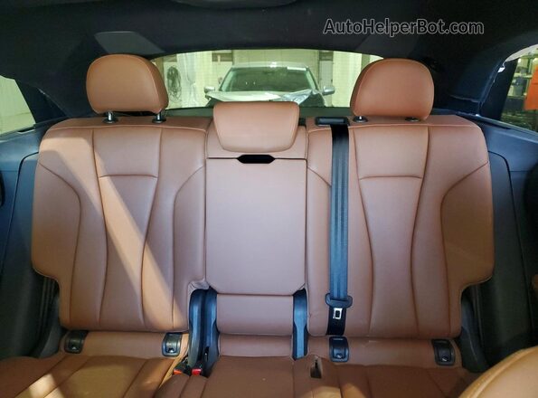 WA1BVAF16MD010377 2021 AUDI Q8 Белый Вид задних сидений