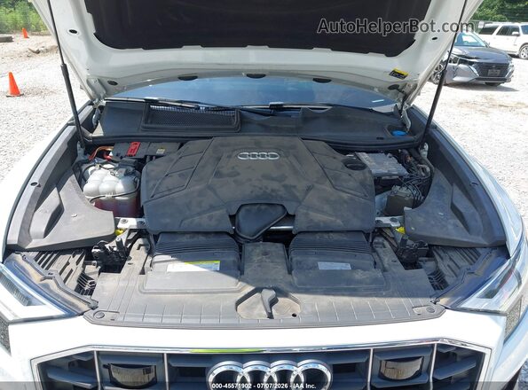 WA1BVAF18KD015528 2019 AUDI Q8 White Rear view