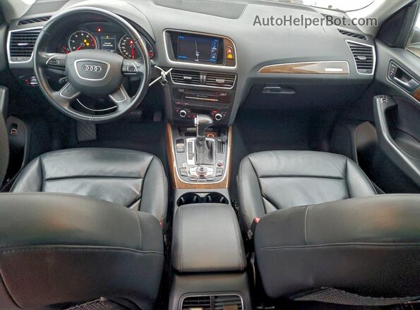 WA1C2AFP1HA053758 2017 AUDI Q5 White Vista del salpicadero
