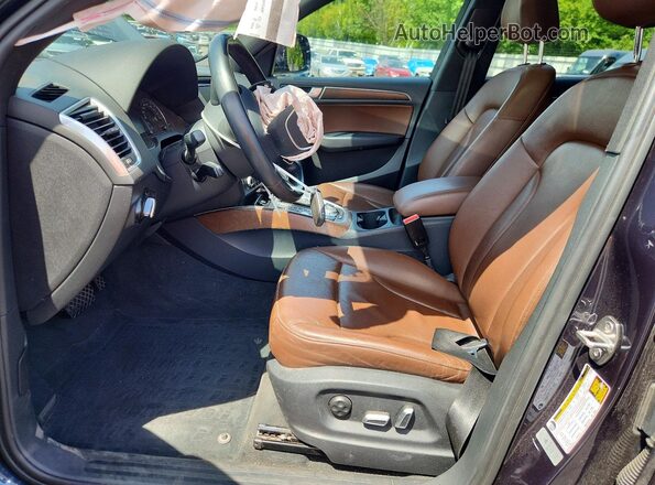 WA1C2AFP1HA068759 2017 AUDI Q5 Blue Widok wnętrza z przodu