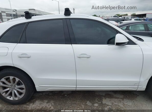 WA1C2AFP2GA063570 2016 AUDI Q5 White Вид задньої частини салону