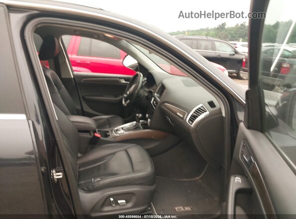 WA1C2AFP2HA096473 2017 AUDI Q5 Dark Blue Widok wnętrza z przodu