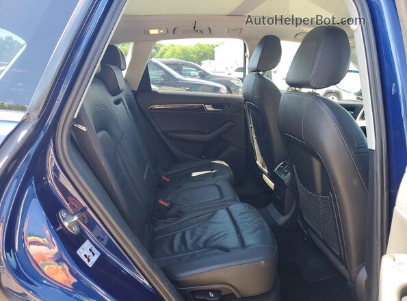 WA1C2AFP5GA034838 2016 AUDI Q5 Blue Rear interior view