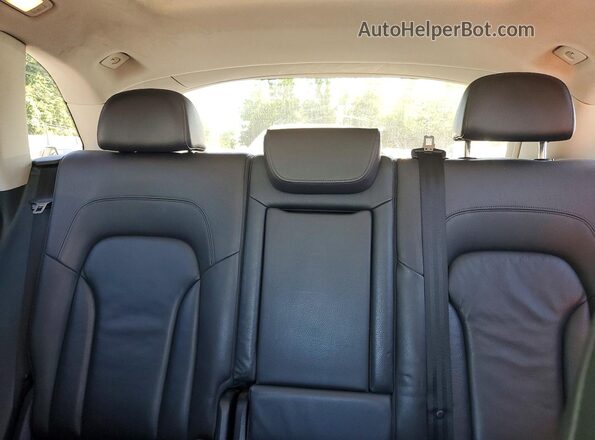 WA1C2AFP5GA034838 2016 AUDI Q5 Blue Rear seats view