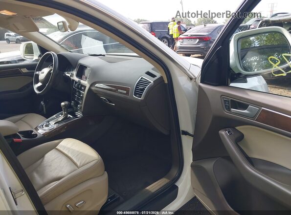 WA1C2AFP6HA094886 2017 AUDI Q5 White Вид салону спереду