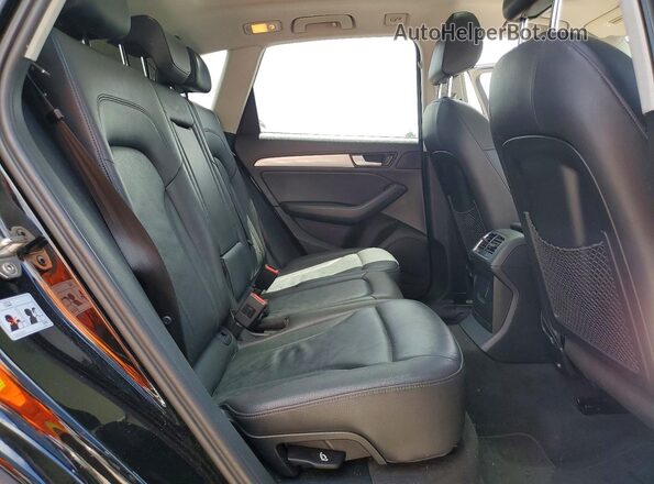 WA1C2AFP7HA004970 2017 AUDI Q5 Gray Rear interior view