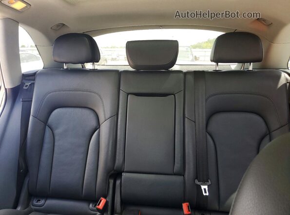 WA1C2AFP7HA004970 2017 AUDI Q5 Gray Rear seats view