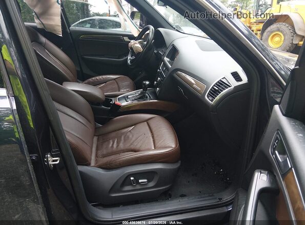 WA1C2AFP7HA026564 2017 AUDI Q5 Черный Вид салона спереди